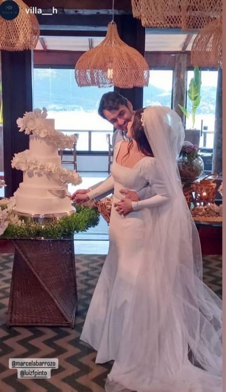 Marcela Barrozo se casa com advogado no Rio