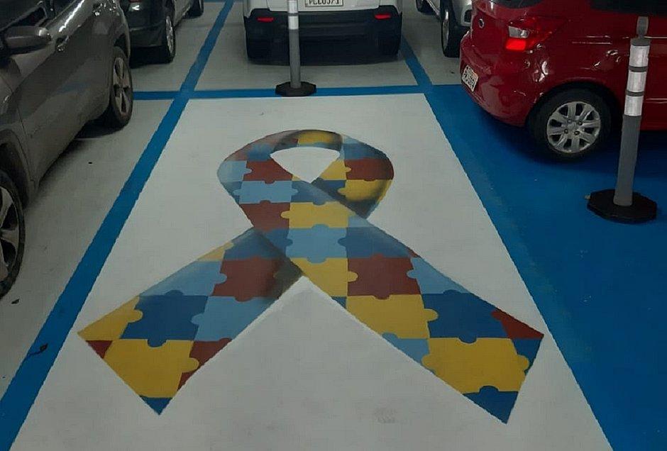 Shopping garante vagas especiais de estacionamento para pessoas com autismo - Jornal Correio