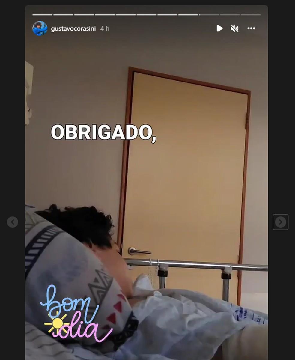 Famlia publica no Instagram foto de Gustavo Corasini ator de Pantanal em quarto de hospital onde est internado aps atropelamento Foto ReproduoInstagram