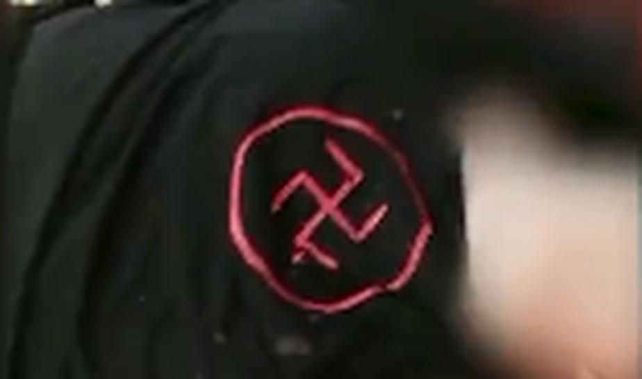 Atirador que deixou 13 mortos em escola na Rssia usava blusa com sustica nazista poca O Globo